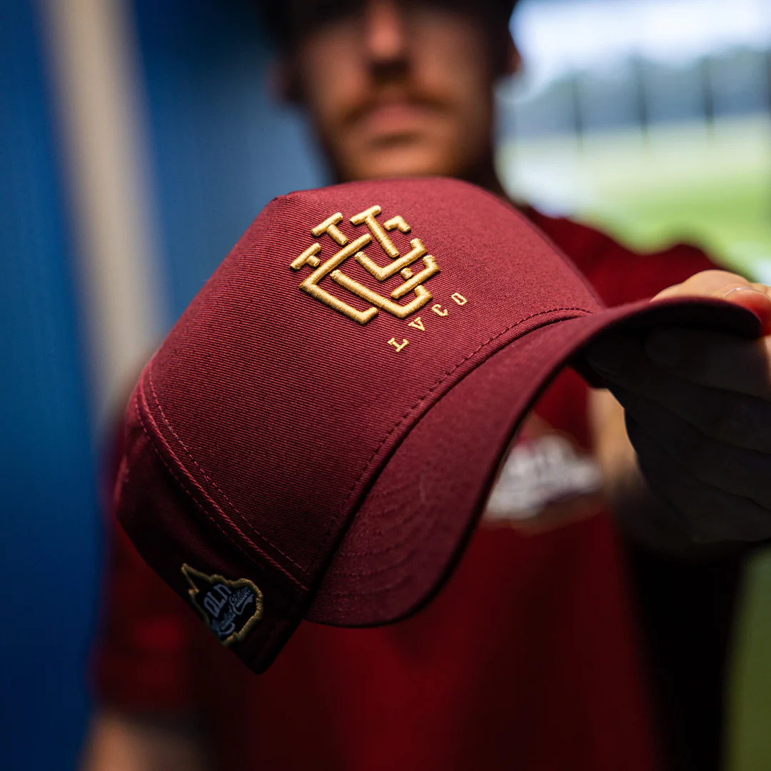[LIMITED EDITION] DEEP FIT MAROONS A-FRAME SNAPBACK - Image 3